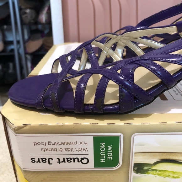 Sandals - Picture 3 of 5